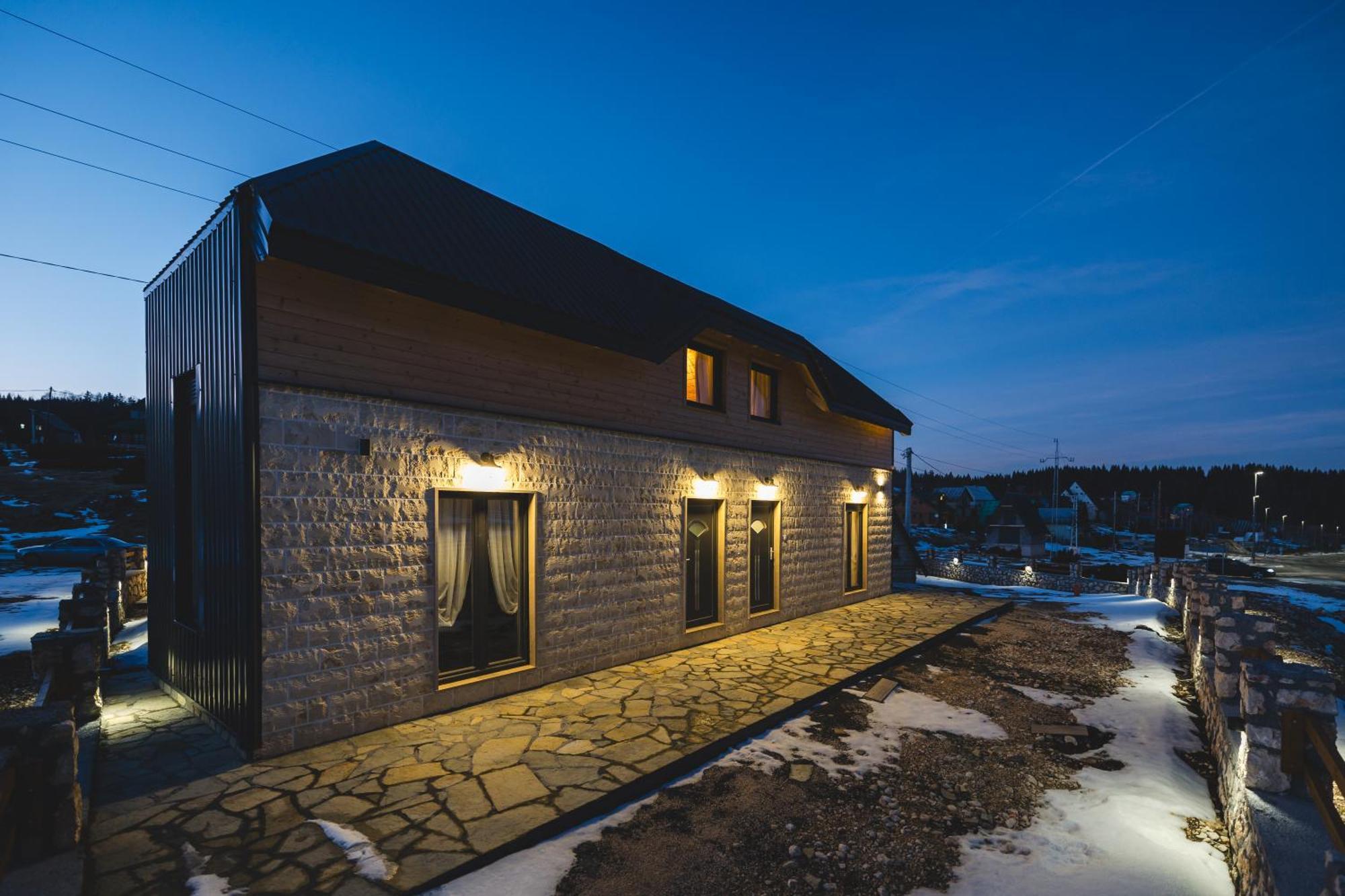 Moticki Gaj Mountain House Ivanovic מראה חיצוני תמונה