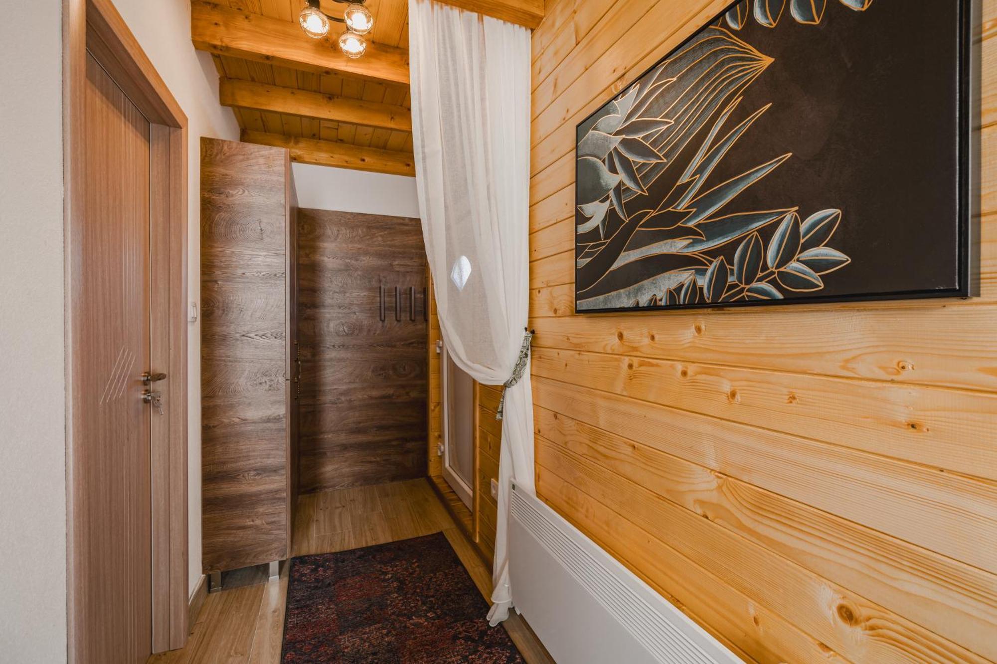 Moticki Gaj Mountain House Ivanovic מראה חיצוני תמונה