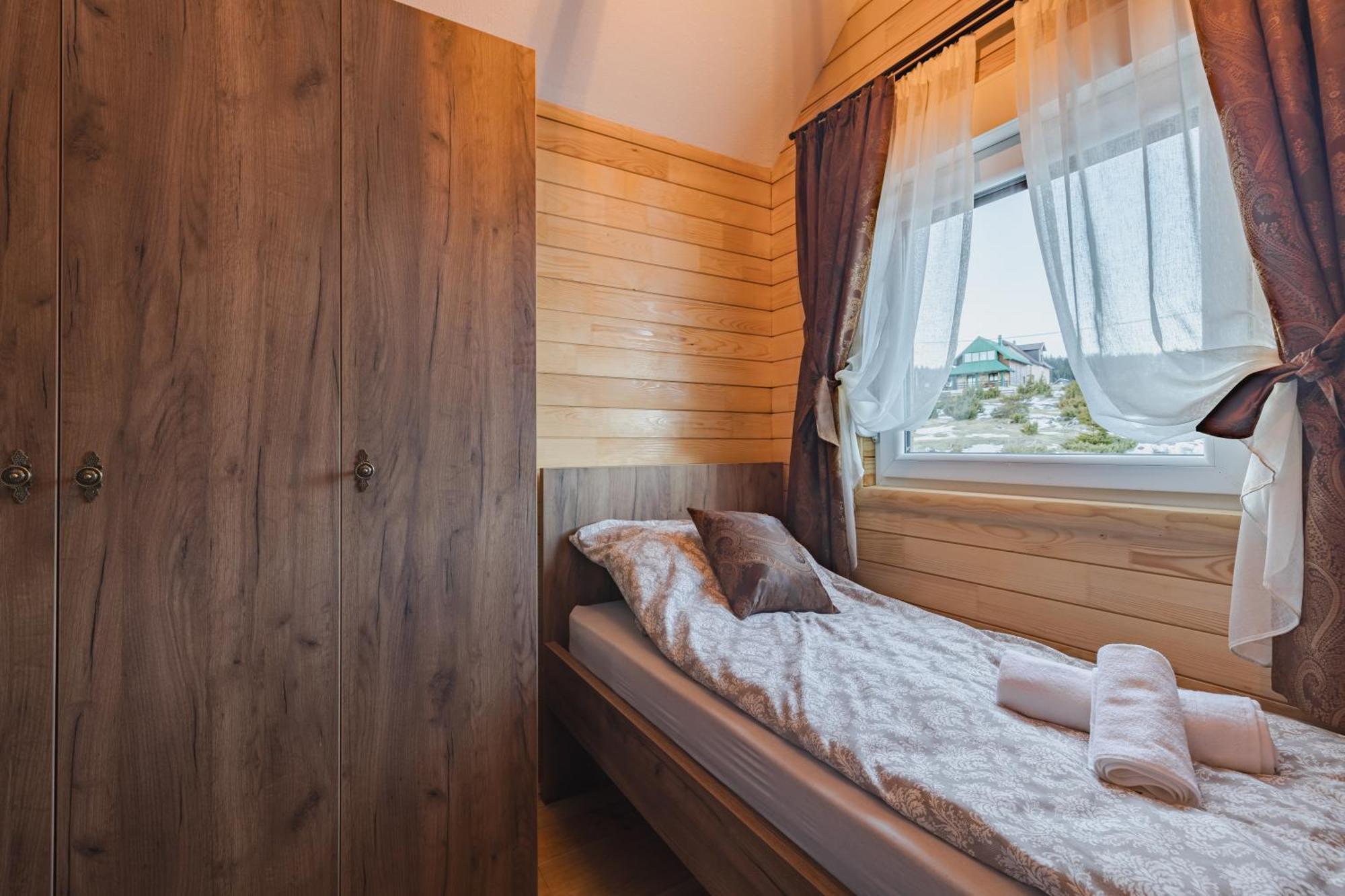 Moticki Gaj Mountain House Ivanovic מראה חיצוני תמונה