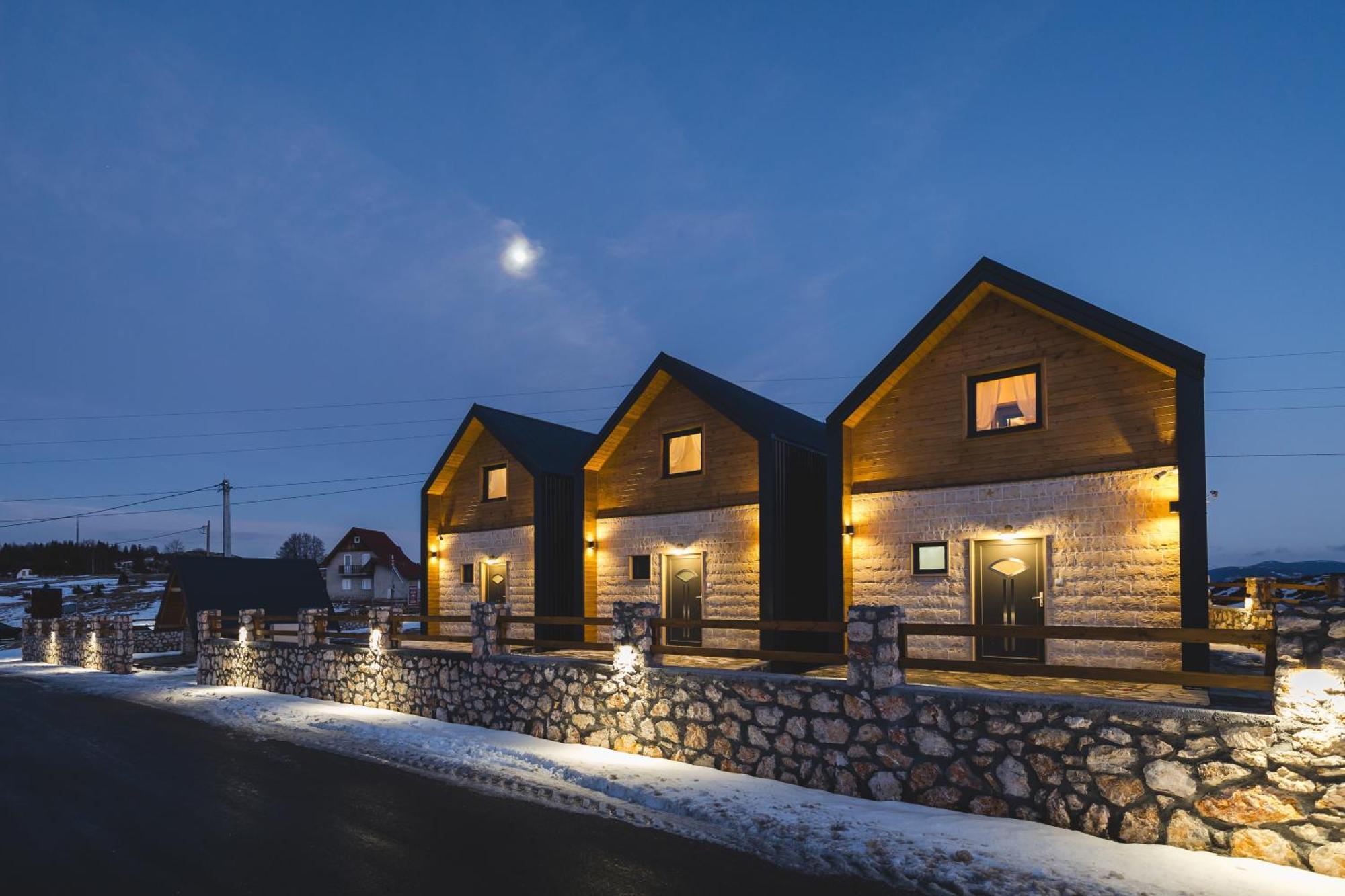 Moticki Gaj Mountain House Ivanovic מראה חיצוני תמונה